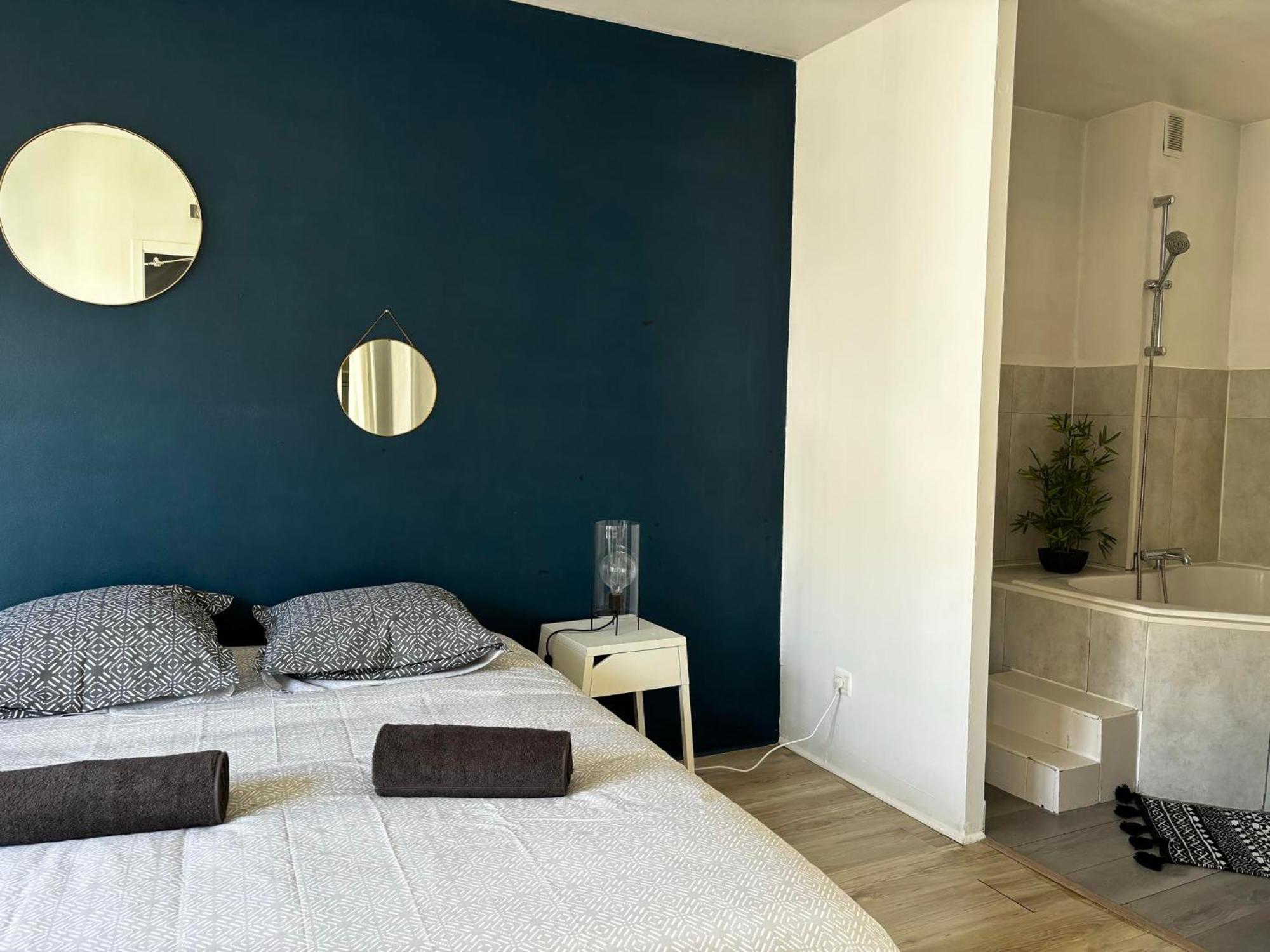 Appartement Hypercentre A 2 Min Du Lac Annecy Exteriör bild